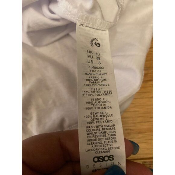 ASOS Design, white laced short sleeve, elastic waist, crew neck white top size 6 - Picture 7 of 9